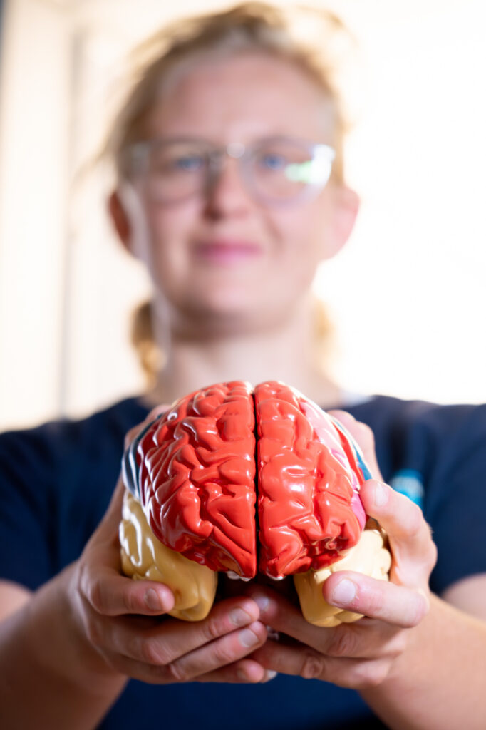 Specialist physiotherapist in Basel for concussion rehabilitation