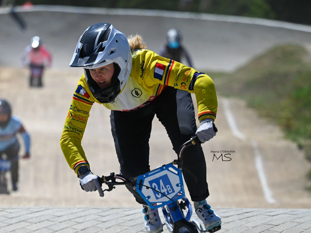 Sports physiotherapist and BMX Race athlete competing internationally